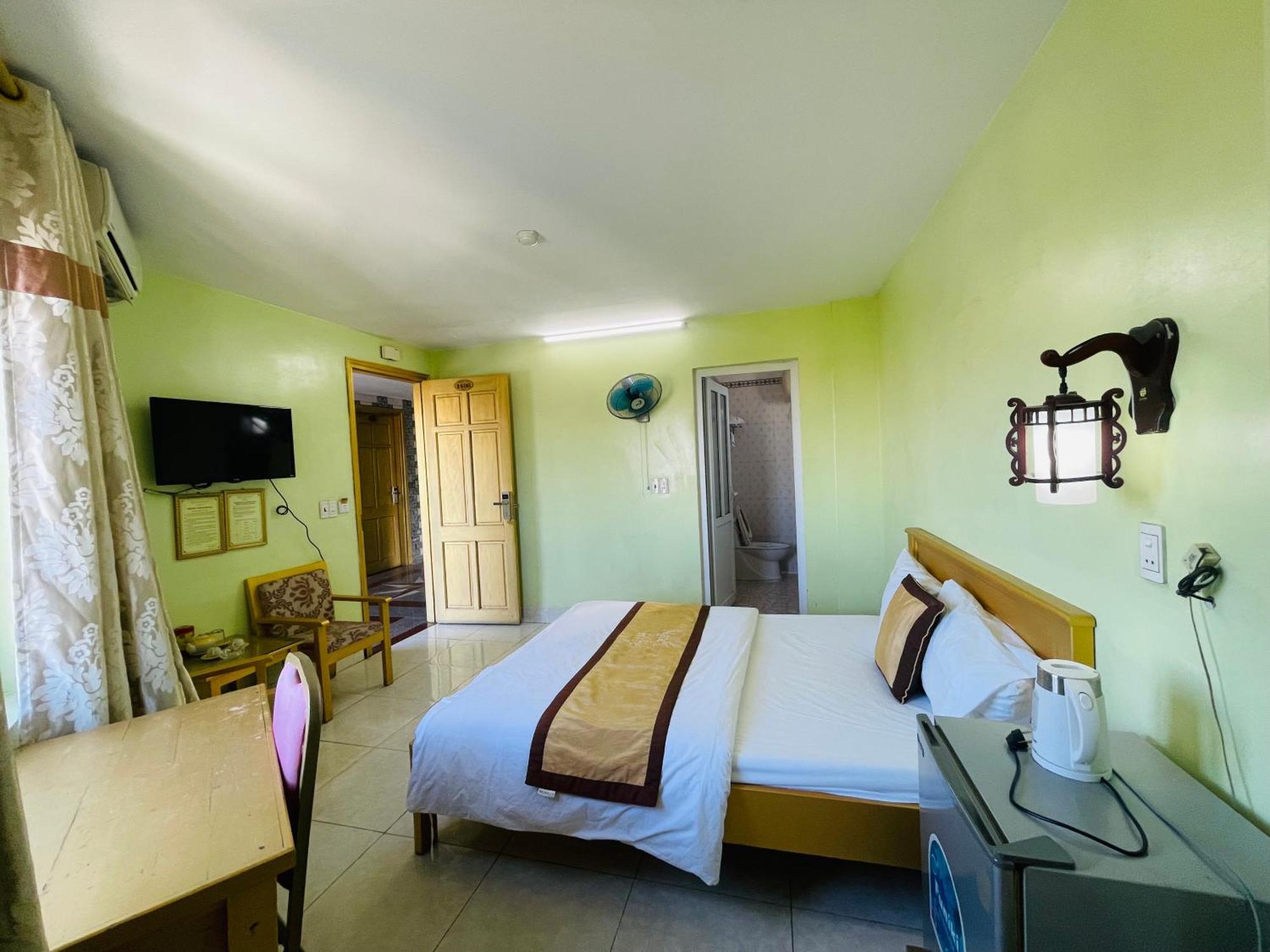 Khach San Ngoc Ly 8 Hotel Thanh Hoa Exterior photo